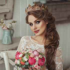 Портрет невесты с короной